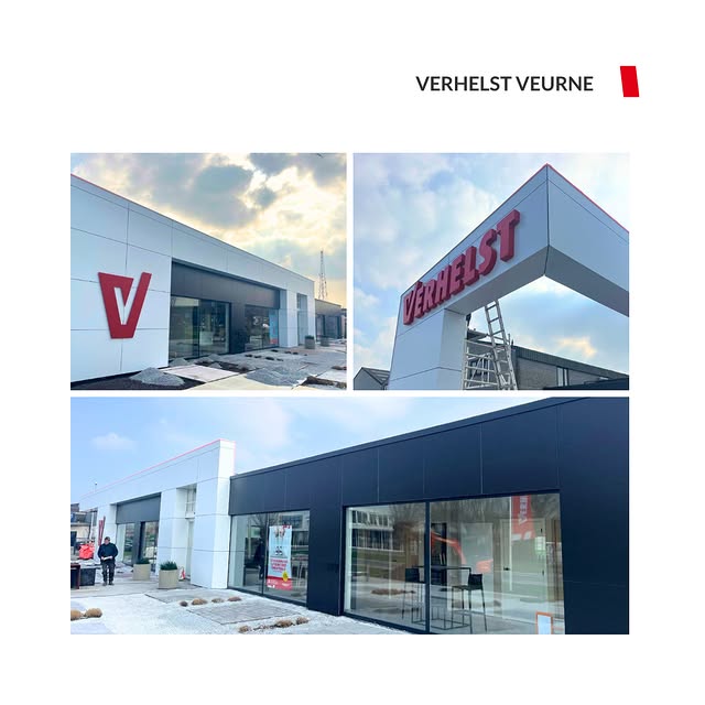 Onlangs onderging de gevel van de Verhelst-vestiging in Veurne een indrukwekkende renovatie. 💪

Samen met @verhelstgroep gingen we aan de slag.
👉 Leonardo Fix ontwierp en leverde de aluminium draagstructuur
👉 als specialist in gevelbekleding koos @verhelstgroep ervoor om de gevel te bekleden met materialen uit hun eigen assortiment. Hierbij werd een prachtige combinatie gemaakt van keramische tegels (Casalgrande) en aluminium composiet panelen (Alpolic). 
👉 de deskundige plaatsing van de gevel werd verzorgd door Arne Louage, @swcl_schrijnwerken 

Van harte gefeliciteerd met dit prachtige resultaat. We wensen jullie veel succes met de vernieuwde showroom! 🤩

#leonardofix #fixers #bouwteam #aluminiumdraagstructuur